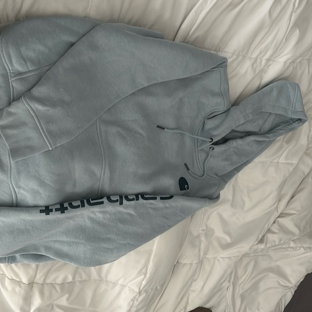 Women’s carharrt sweatshirt